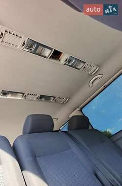 Минивэн Volkswagen Transporter 2010 в 