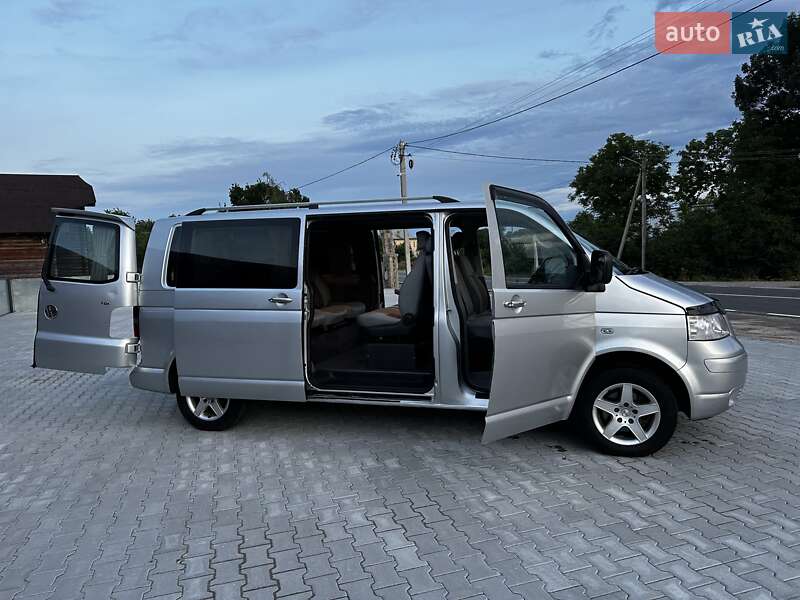 Мінівен Volkswagen Transporter 2004 в Надвірній