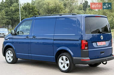 Грузовой фургон Volkswagen Transporter 2021 в 