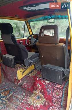 Грузовой фургон Volkswagen Transporter 1987 в 
