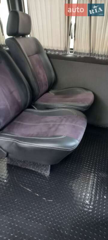 Мінівен Volkswagen Transporter 2008 в Сторожинці