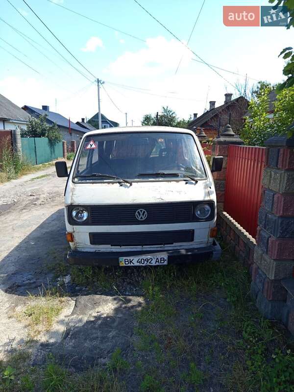 Минивэн Volkswagen Transporter 1989 в Костополе