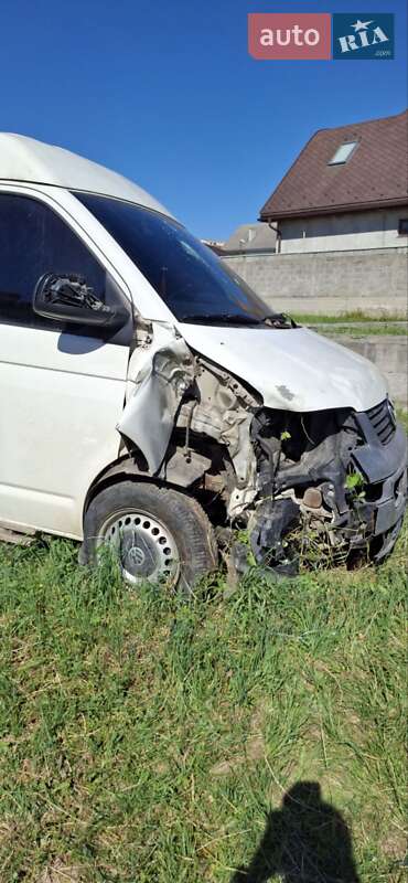 Минивэн Volkswagen Transporter 2005 в Ужгороде