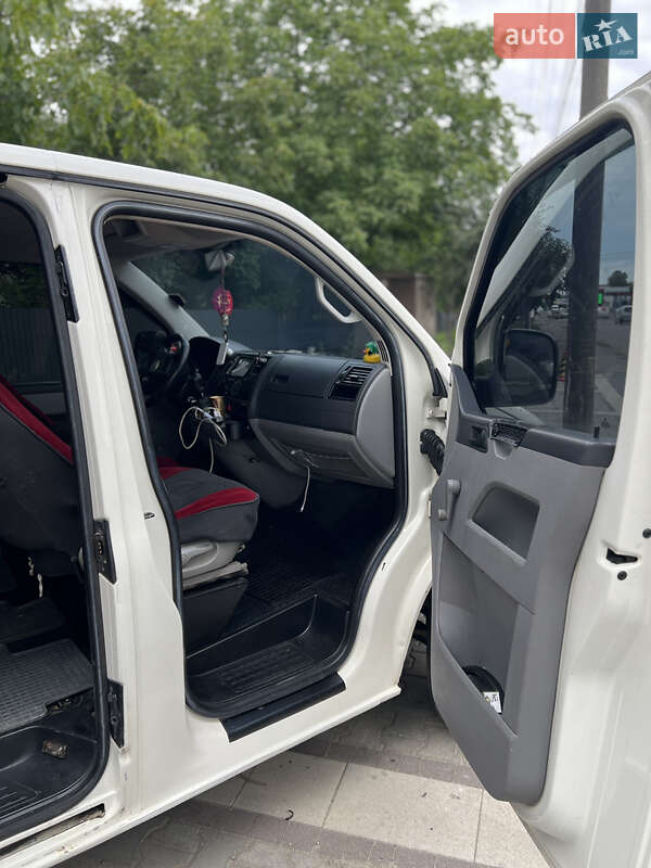 Минивэн Volkswagen Transporter 2004 в Ивано-Франковске
