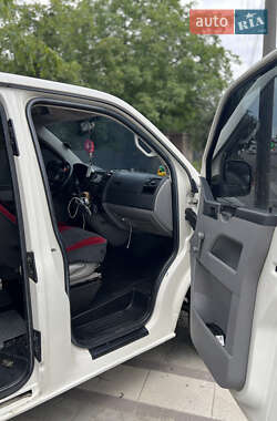 Минивэн Volkswagen Transporter 2004 в 