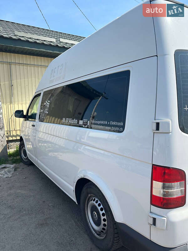 Минивэн Volkswagen Transporter 2015 в Брусилове