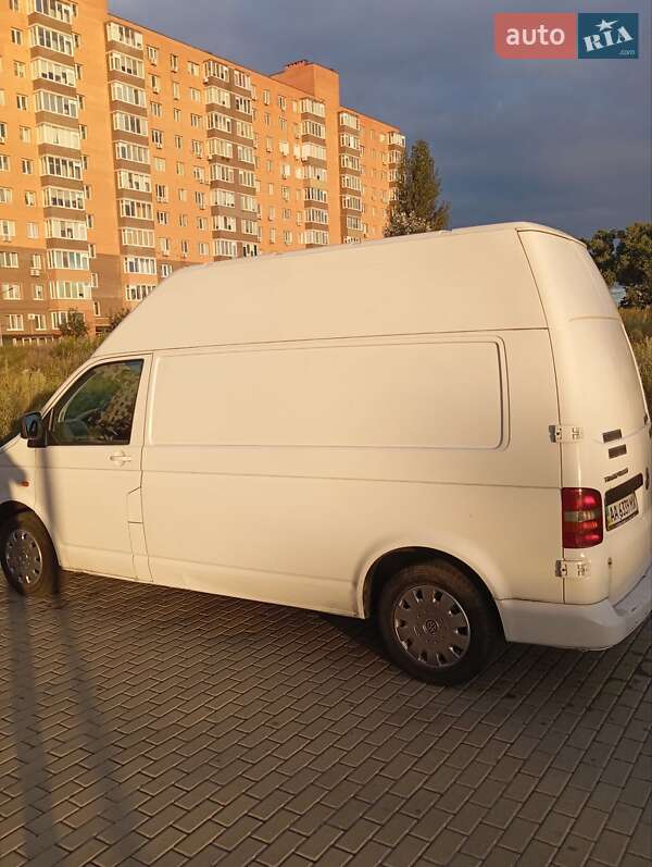 Грузовой фургон Volkswagen Transporter 2007 в Киеве