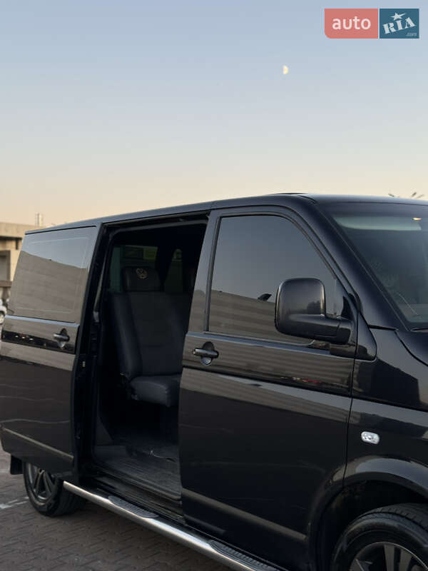 Мінівен Volkswagen Transporter 2008 в Житомирі