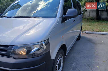 Минивэн Volkswagen Transporter 2015 в Киеве
