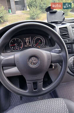 Минивэн Volkswagen Transporter 2015 в 