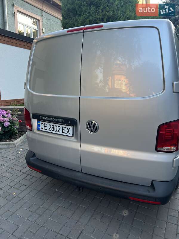 Грузовой фургон Volkswagen Transporter 2022 в Черновцах
