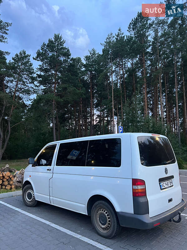 Минивэн Volkswagen Transporter 2004 в Маневичах
