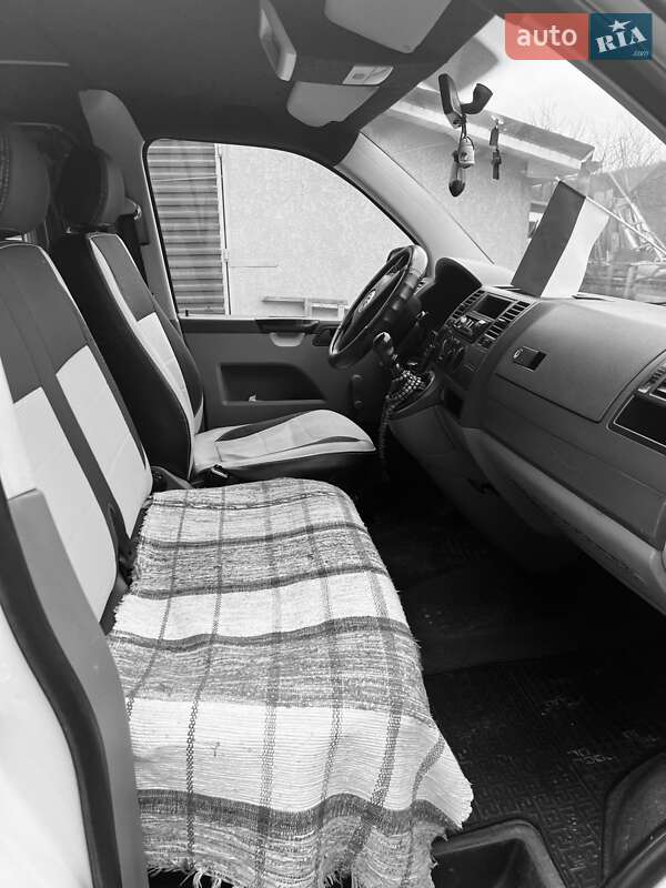 Минивэн Volkswagen Transporter 2005 в Мукачево