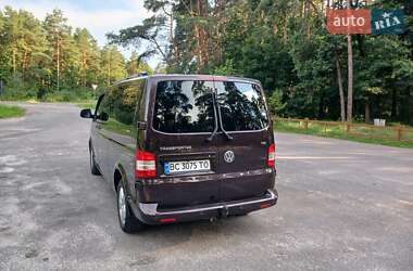 Минивэн Volkswagen Transporter 2012 в 