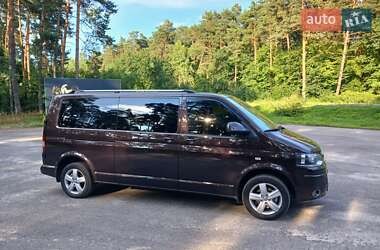 Минивэн Volkswagen Transporter 2012 в 