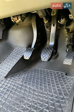Грузопассажирский фургон Volkswagen Transporter 2013 в 