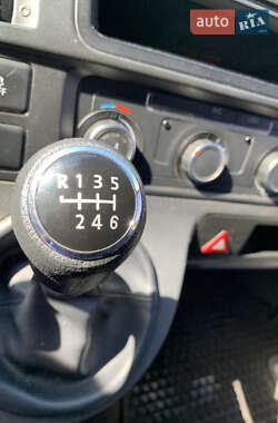 Грузопассажирский фургон Volkswagen Transporter 2013 в 