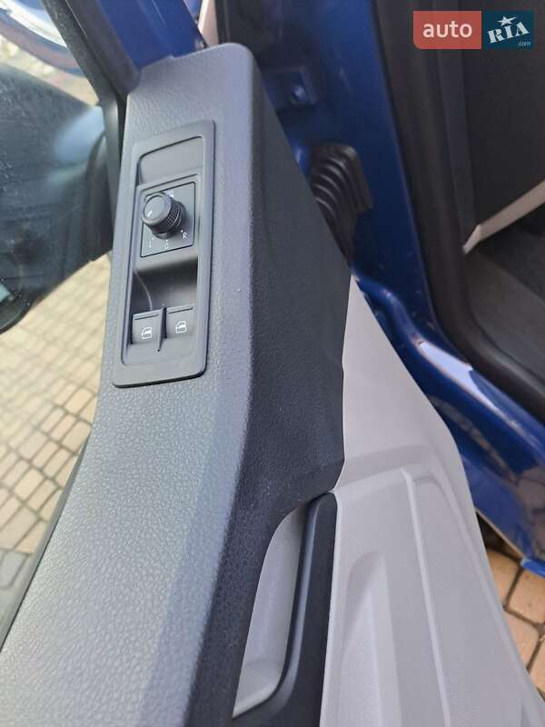 Микроавтобус Volkswagen Transporter 2017 в Ровно
