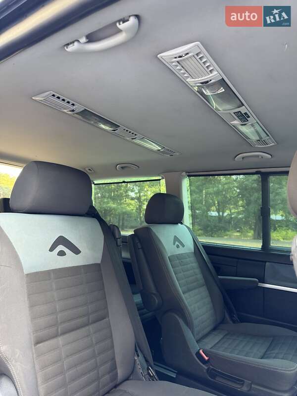 Минивэн Volkswagen Transporter 2005 в Николаеве