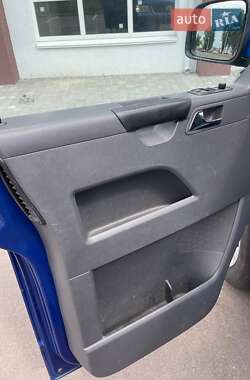 Минивэн Volkswagen Transporter 2005 в 