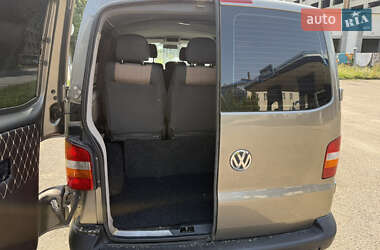 Минивэн Volkswagen Transporter 2009 в 