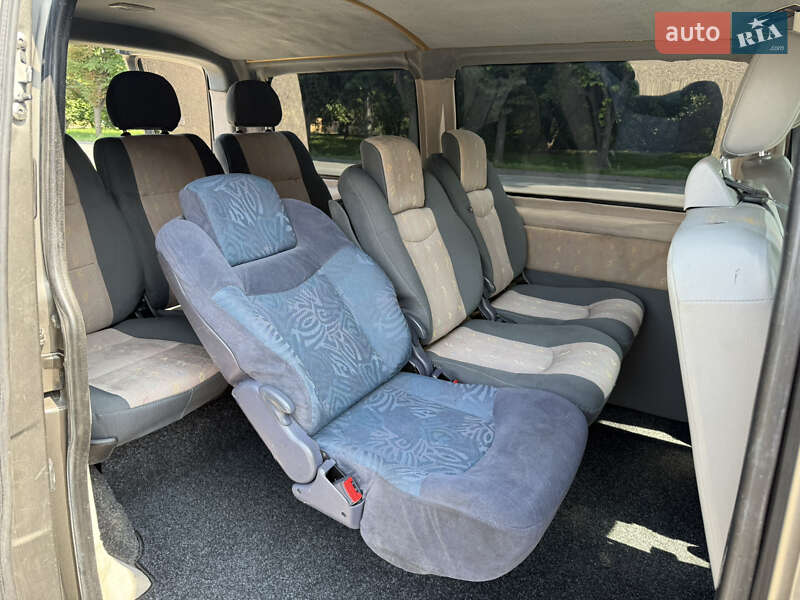 Минивэн Volkswagen Transporter 2009 в Черновцах