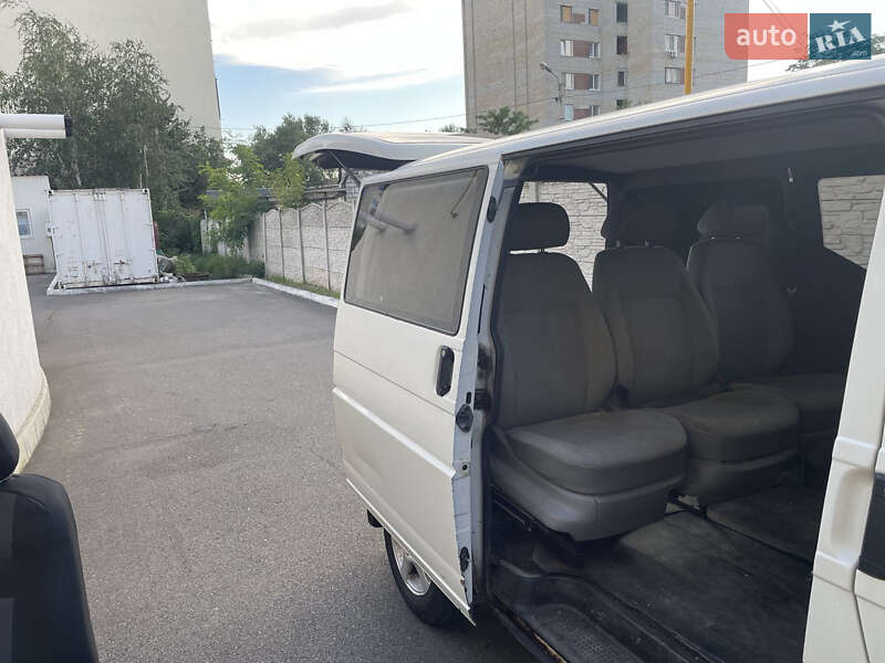 Мінівен Volkswagen Transporter 2001 в Дергачах