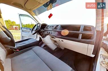 Минивэн Volkswagen Transporter 2016 в 
