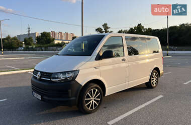Мінівен Volkswagen Transporter 2016 в Києві