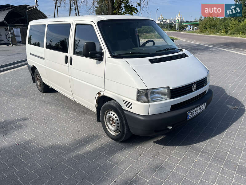 Минивэн Volkswagen Transporter 2000 в Почаеве