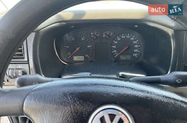 Минивэн Volkswagen Transporter 2000 в 