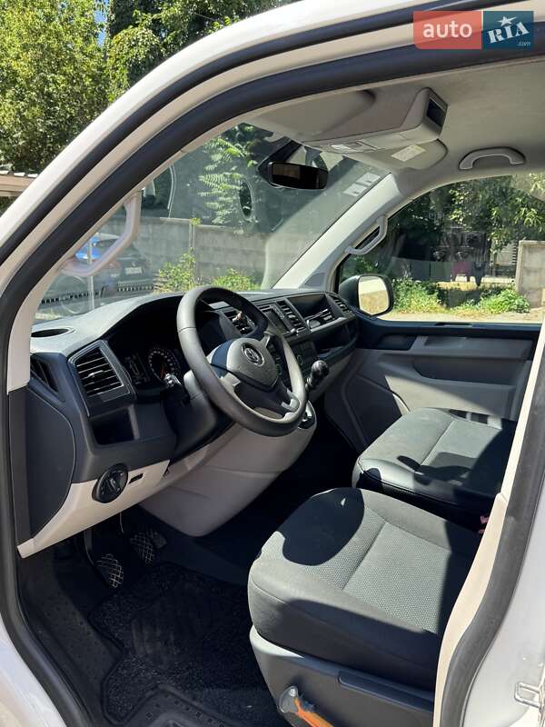 Грузопассажирский фургон Volkswagen Transporter 2016 в Кривом Роге фото 3 Грузопассажирский фургон Volkswagen Transporter 2016 в Кривом Роге