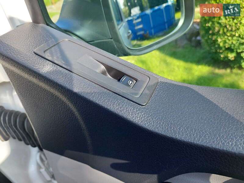 Вантажний фургон Volkswagen Transporter 2016 в Коломиї фото 19 Вантажний фургон Volkswagen Transporter 2016 в Коломиї