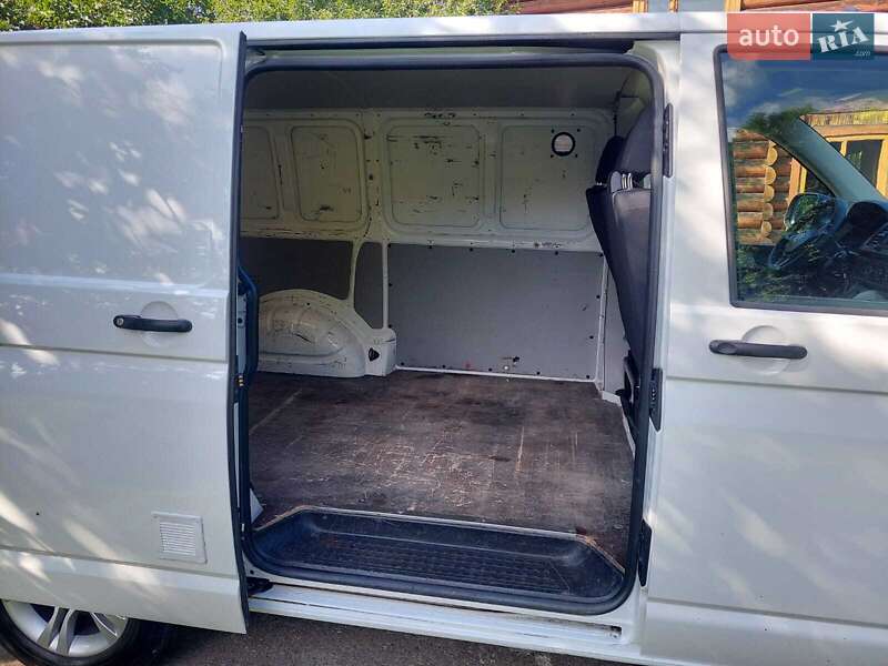 Вантажний фургон Volkswagen Transporter 2016 в Коломиї фото 21 Вантажний фургон Volkswagen Transporter 2016 в Коломиї