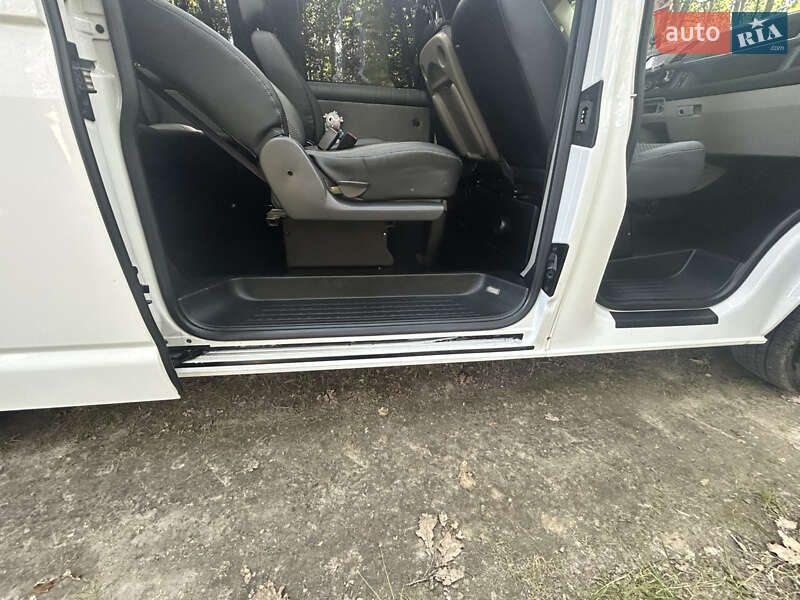 Мінівен Volkswagen Transporter 2018 в Житомирі