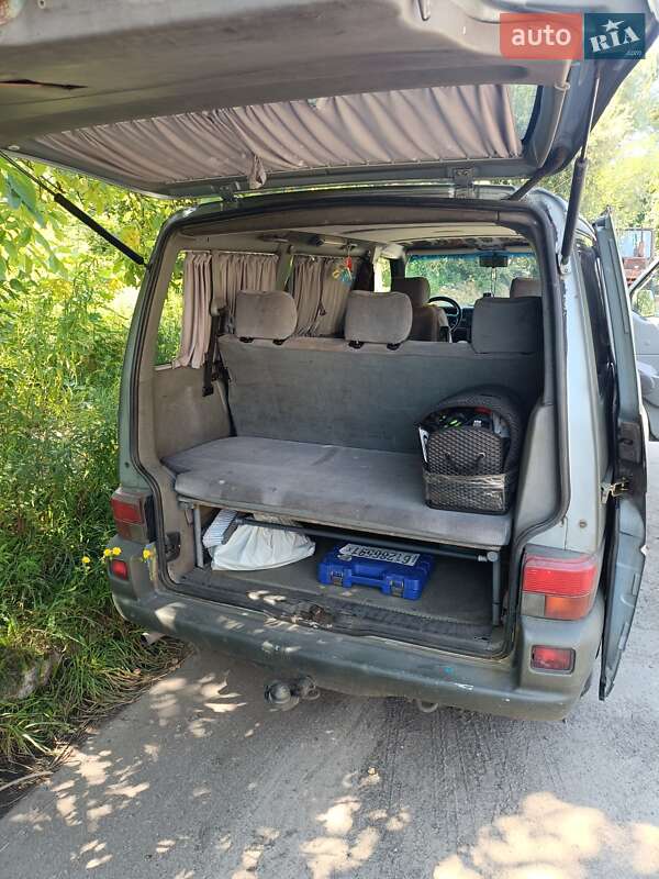 Микроавтобус Volkswagen Transporter 1995 в Киеве