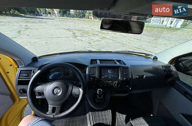 Грузовой фургон Volkswagen Transporter 2011 в 
