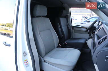 Минивэн Volkswagen Transporter 2018 в 