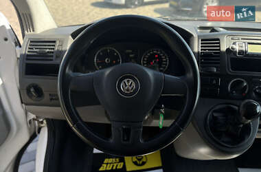 Минивэн Volkswagen Transporter 2010 в 