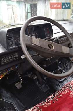 Микроавтобус Volkswagen Transporter 1986 в 