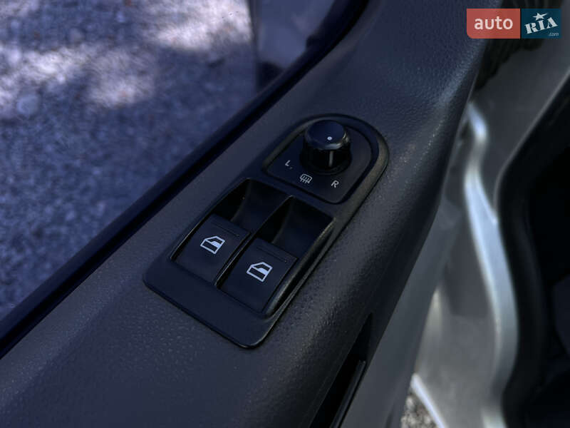 Мінівен Volkswagen Transporter 2010 в Харкові