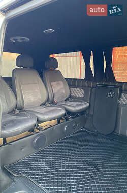 Минивэн Volkswagen Transporter 2016 в 