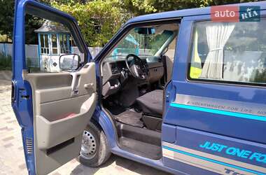 Минивэн Volkswagen Transporter 2003 в Каменец-Подольском