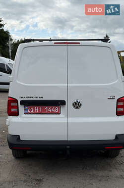 Грузовой фургон Volkswagen Transporter 2016 в 