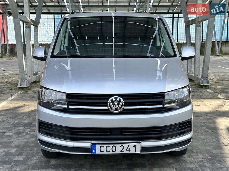 Вантажний фургон Volkswagen Transporter 2018 в Львові