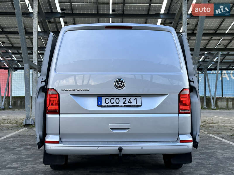 Вантажний фургон Volkswagen Transporter 2018 в Львові