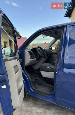 Грузовой фургон Volkswagen Transporter 2013 в 