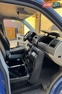 Грузовой фургон Volkswagen Transporter 2013 в 