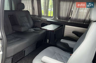 Минивэн Volkswagen Transporter 2010 в 
