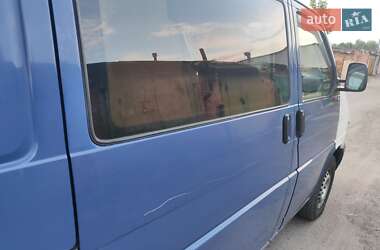 Грузовой фургон Volkswagen Transporter 1999 в 